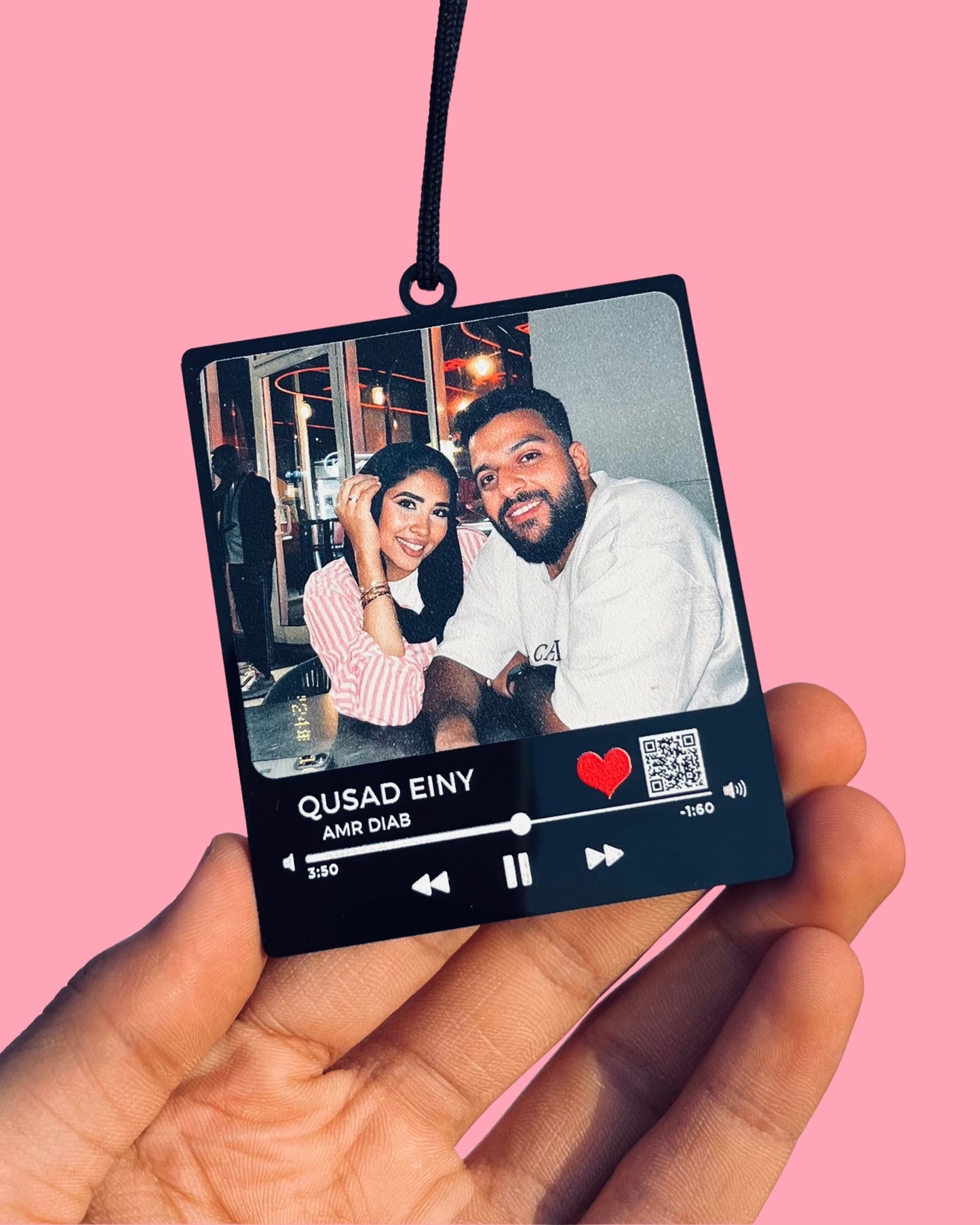 car pendant with long messages + qr code