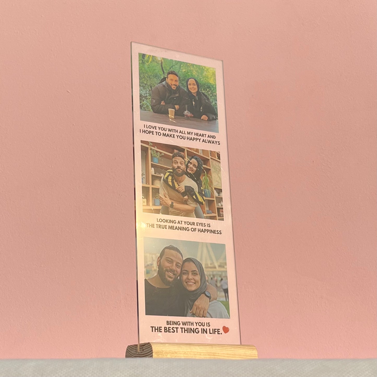 Acrylic stand with 3 photos and 3 quotes.