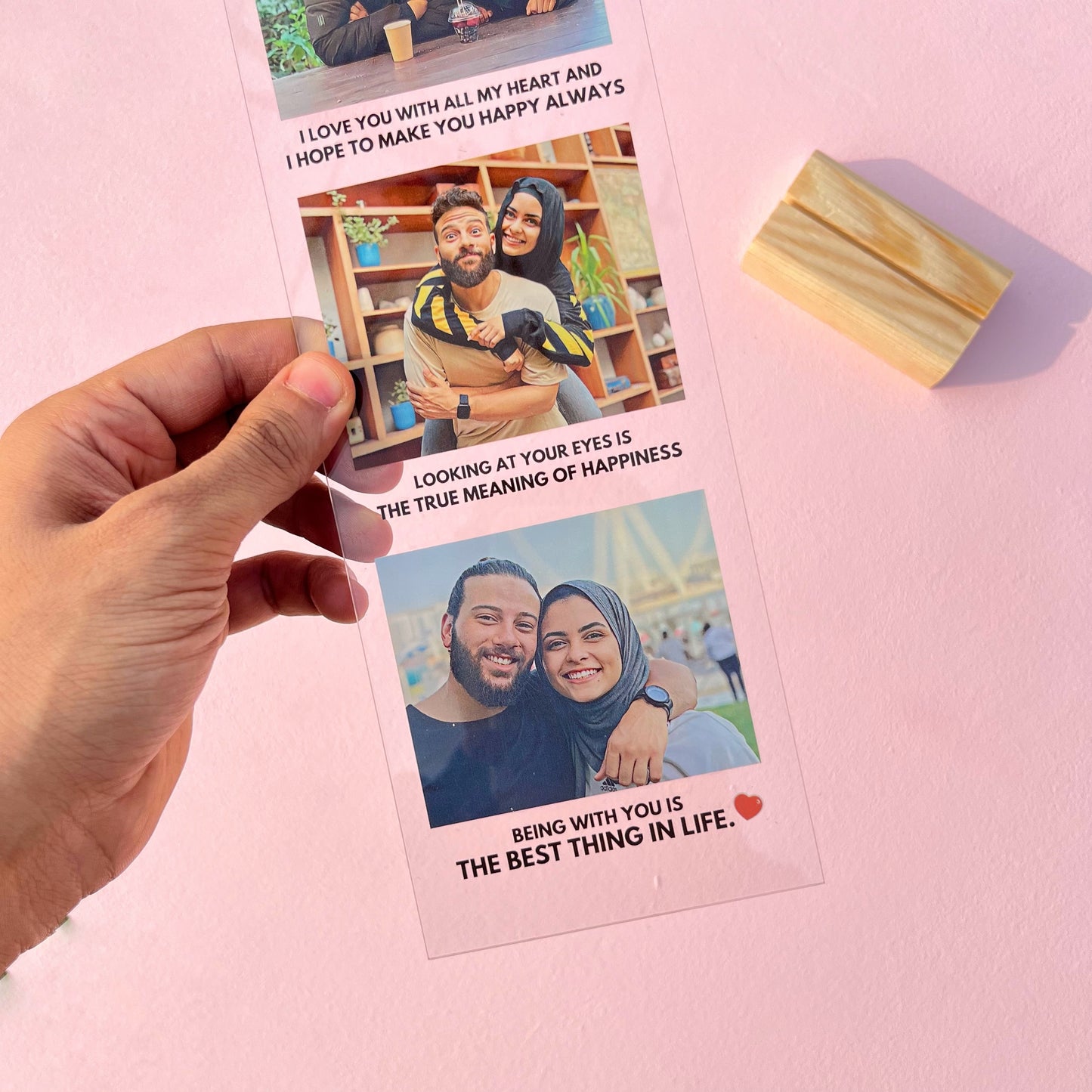 Acrylic stand with 3 photos and 3 quotes.