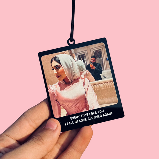 car pendant with long messages + qr code